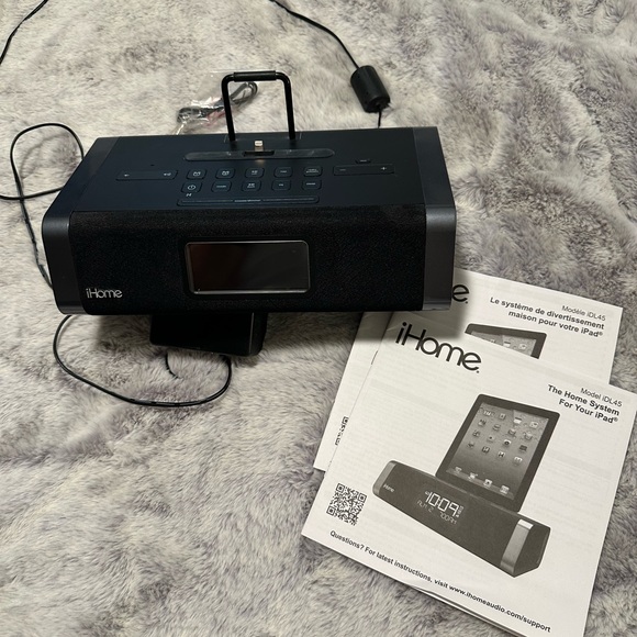 iHome iDL45 Black Stereo Clock Radio with Lightning Dock - Picture 2 of 4